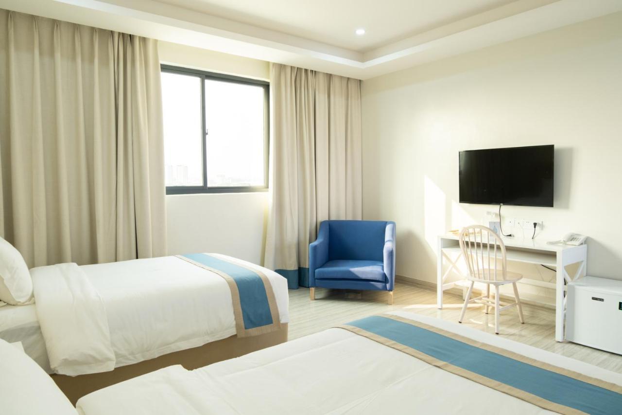Hampton Suites Davao City Dış mekan fotoğraf