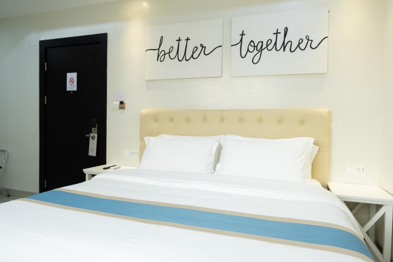 Hampton Suites Davao City Dış mekan fotoğraf