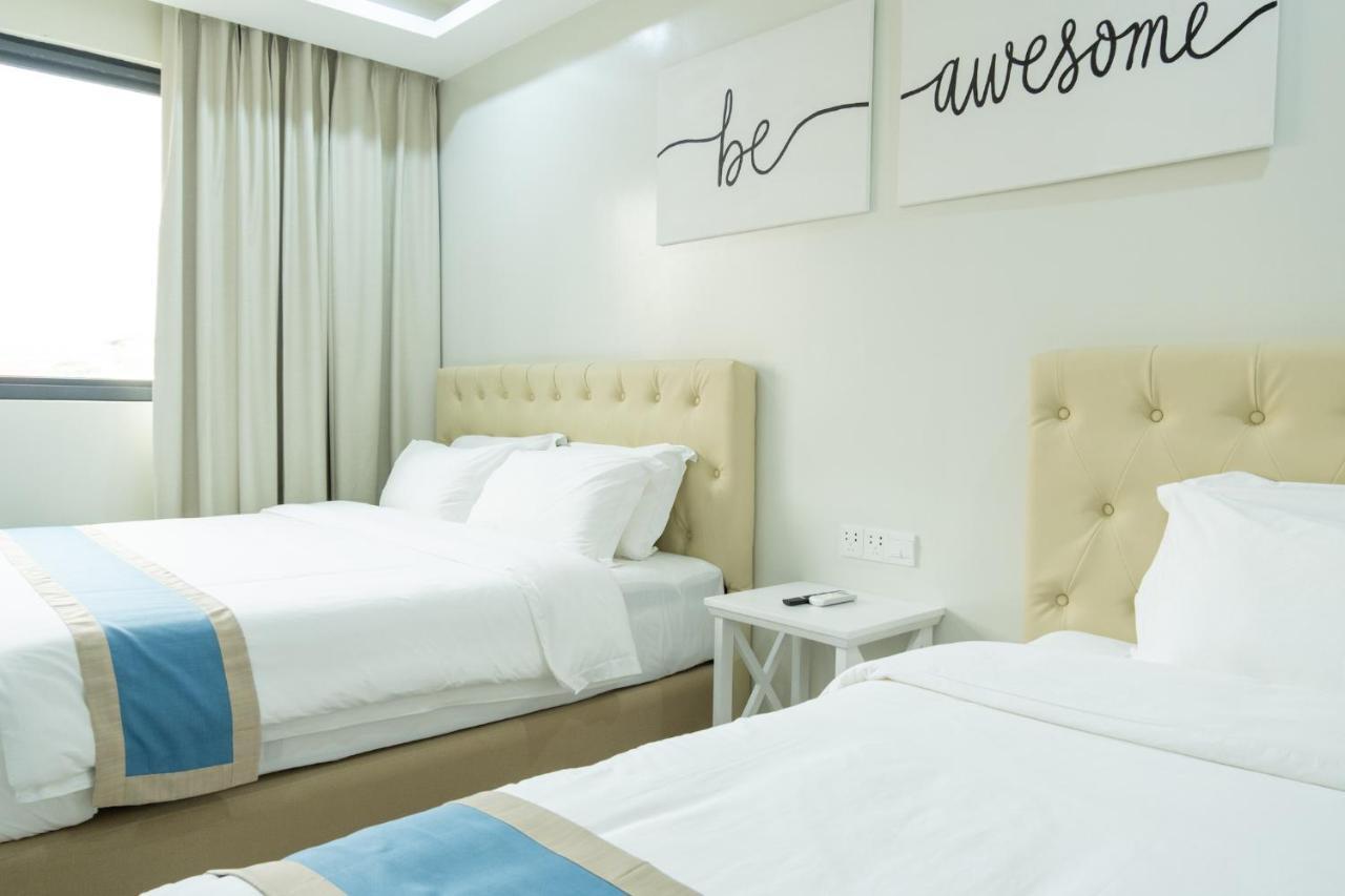 Hampton Suites Davao City Dış mekan fotoğraf